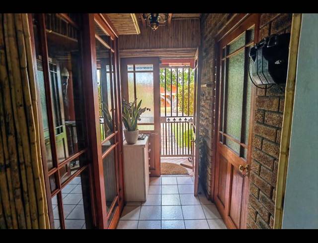 7 BEDROOM HOUSE FOR SALE IN RICHMOND ESTATE